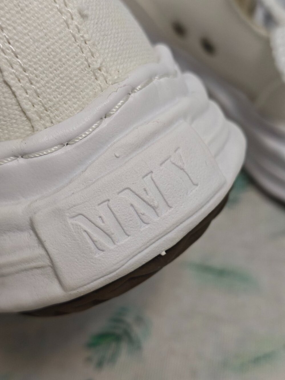 Maison Mihara Yasuhiro MMY White Canvas Low-Top Sneakers, Original Sole - Picture 8 of 10